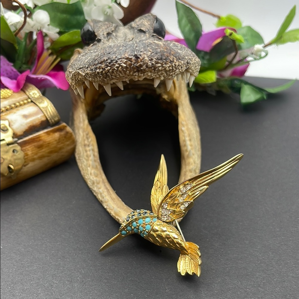 Jomaz humming Bird brooch vintage